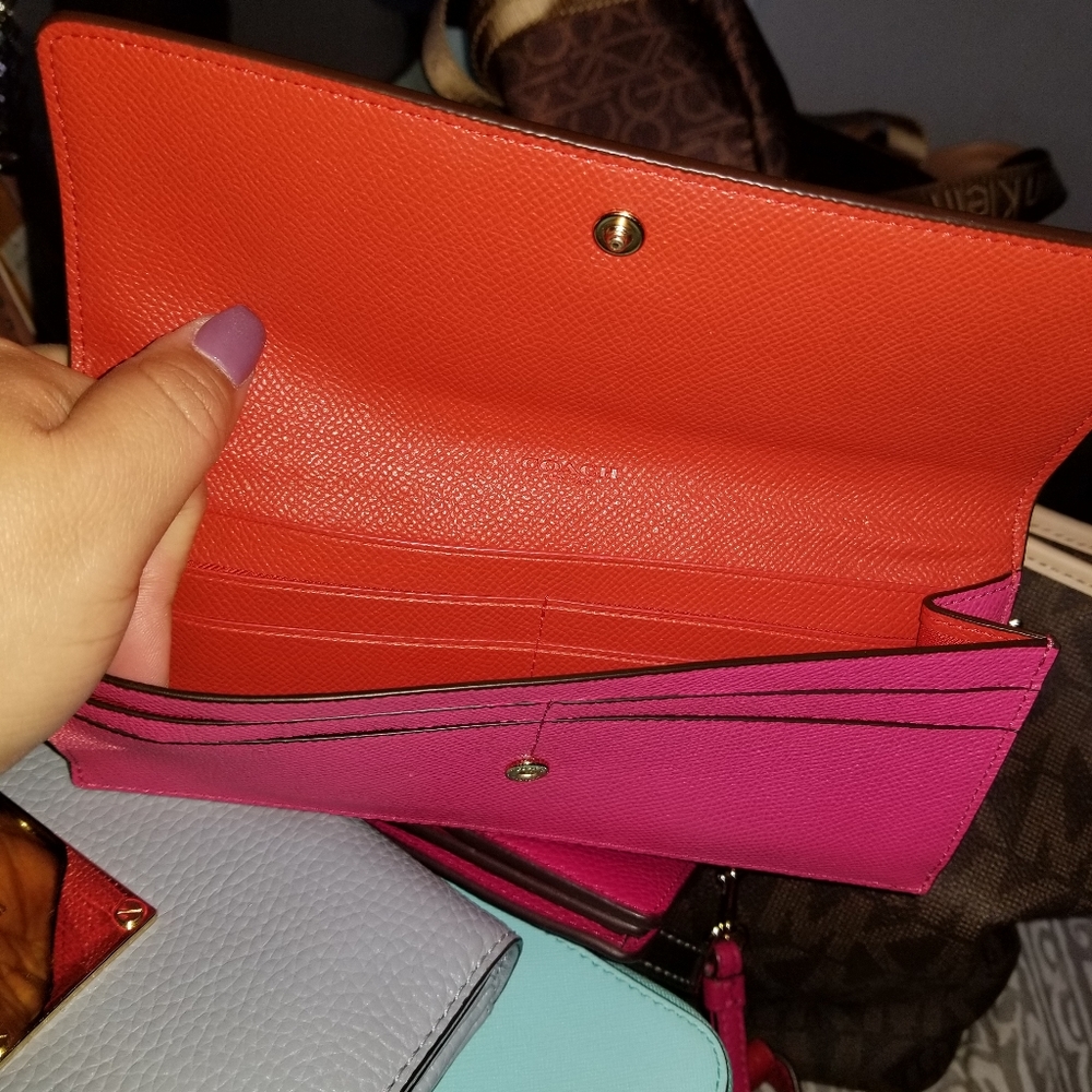 Purses and wallets